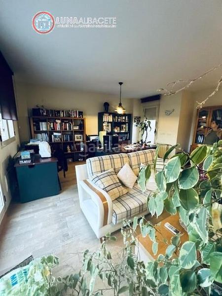 Foto 4911af8f-1b88-4a28-b766-1f2eb7c691fc. Semi detached house with heating parking pool in Facultad de Medicina Albacete