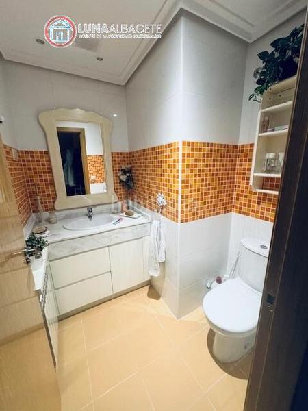 Foto 69e2c8b4-d2d4-4038-b41f-495b111481a1. Semi detached house with heating parking pool in Facultad de Medicina Albacete