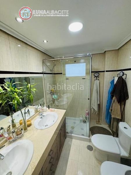 Foto fb39a20f-22cc-45c4-9da5-a21f7b58e11f. Semi detached house with heating parking pool in Facultad de Medicina Albacete