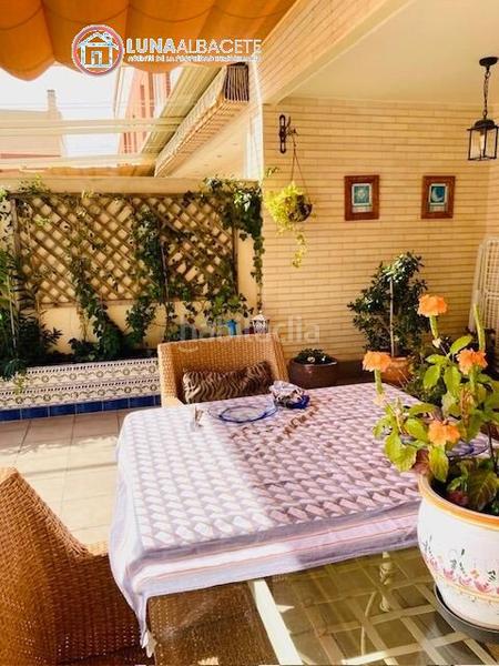 Foto fc29220d-830b-4044-8c1d-a8c0926fb503. Semi detached house with heating parking pool in Facultad de Medicina Albacete