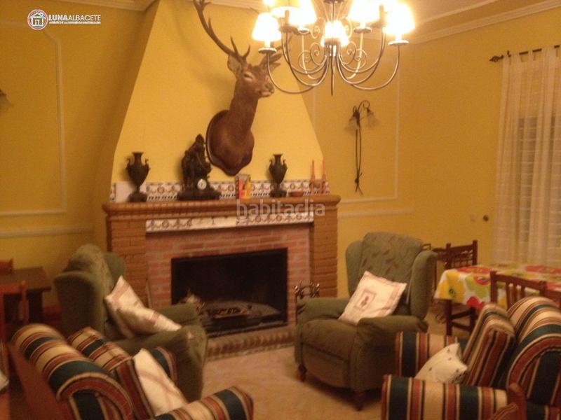 Foto f64c2465-0eb3-4c45-9030-1e94bc70cf7e. Chalet con riscaldamento piscina in Estación Albacete