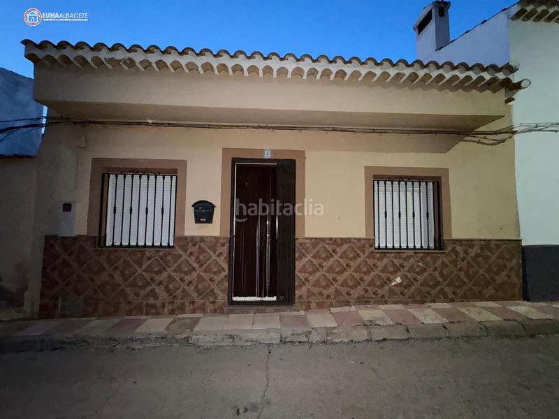 Foto 39fb32d6-84ce-4d82-ae73-455517a2049d. Casa adossada a Navas de Jorquera