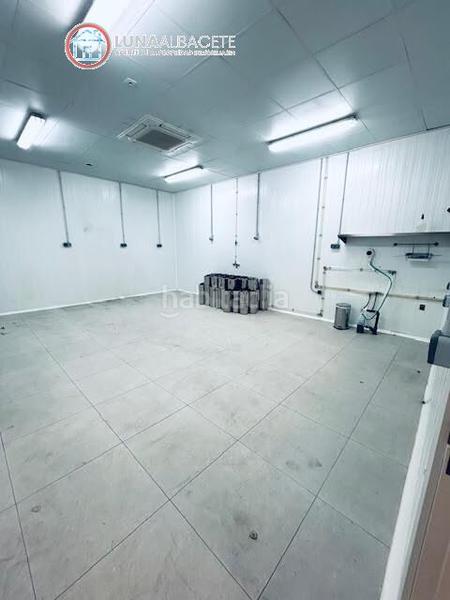 Foto 67c61ec0-b01c-4a8a-a3db-8511263ad2bf. Alquiler local comercial local com. en alquiler en villacerrada. en Albacete