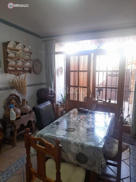 Foto 09d8968b-f0e7-4bab-acd2-0b31c2242d24. Chalet  en venta en feria, 4 dormitorios. en Albacete
