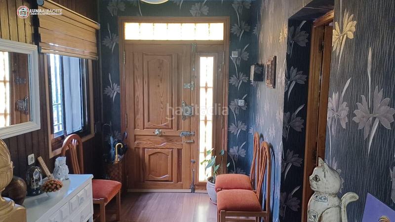 Foto 4b17b89f-0182-4e49-a32f-57fbdfd8239d. Chalet  en venta en feria, 4 dormitorios. en Albacete