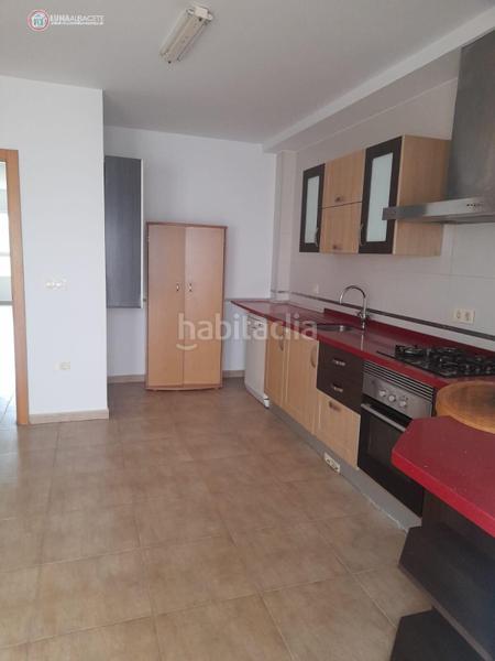 Foto 0742644c-8e67-46ec-9da4-a8e5e0093bd7. Casa adosada adosado en venta en centro, 4 dormitorios. en Gineta (La)