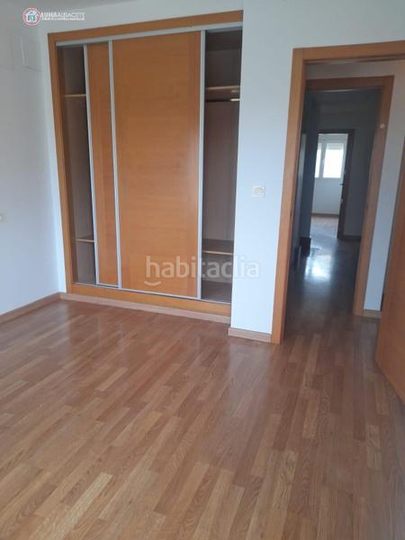 Foto 120a9944-48ea-4379-bfe3-f31af7fe232a. Casa adosada adosado en venta en centro, 4 dormitorios. en Gineta (La)