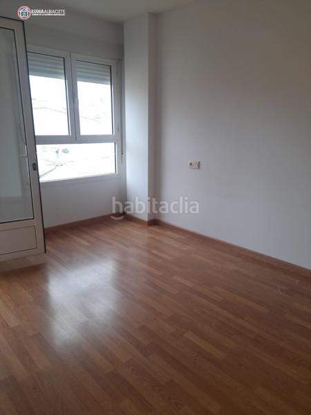 Foto 276b615c-7066-4adb-9c6d-4f401c4150b3. Casa adosada adosado en venta en centro, 4 dormitorios. en Gineta (La)