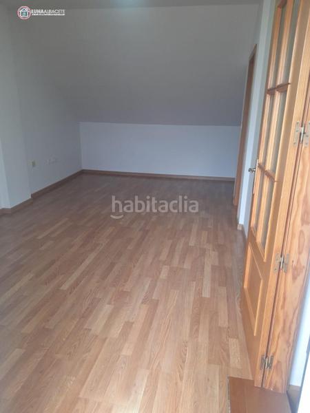 Foto 2a523663-8391-46fe-b79b-f8cc0e73c3f8. Casa adosada adosado en venta en centro, 4 dormitorios. en Gineta (La)