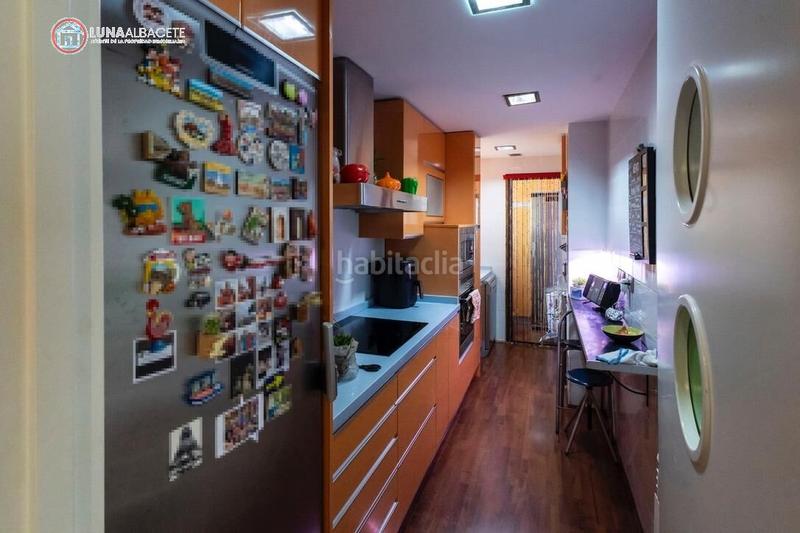 Foto 47353f2f-78b7-44a0-a2d1-9dc3ae1d5773. Piso  en venta en Facultad de Medicina, 4 dormitorios. en Albacete