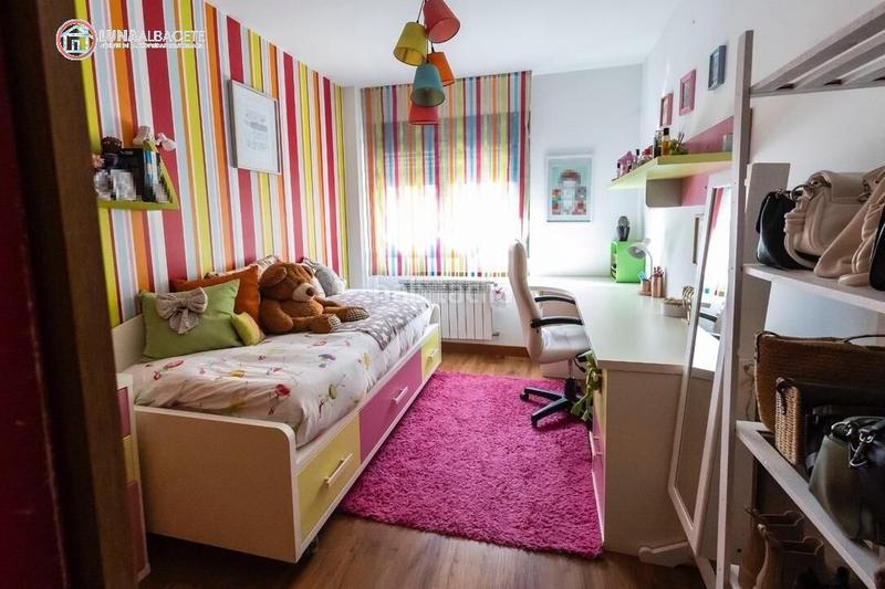 Foto 6d526ba3-6b3e-4731-9316-3ea161317b99. Piso  en venta en Facultad de Medicina, 4 dormitorios. en Albacete