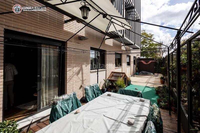 Foto c2eb39cb-cd77-4412-8206-5a97b382ef0d. Piso  en venta en Facultad de Medicina, 4 dormitorios. en Albacete