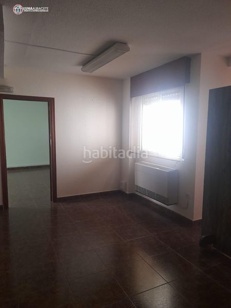Foto 00e5a48a-8527-4b19-a0fa-a80042780b7f. Miete büro mit heizung in Centro Albacete