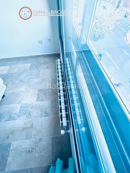 Foto 4e495b80-2d85-463f-b31a-c95970a85b58. Apartament amb calefacció aparcament a Ensanche - Franciscanos Albacete