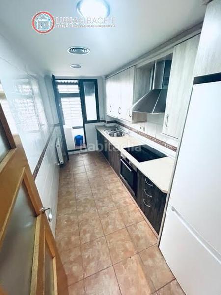 Foto b2fe521b-8578-4382-9f4e-1883c8053358. Apartament amb calefacció aparcament a Ensanche - Franciscanos Albacete