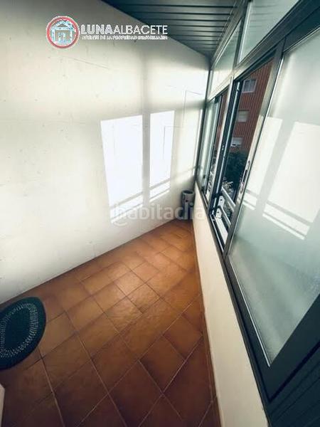 Foto ba409c64-fe7f-47a9-b482-aa9ce8007abd. Apartament amb calefacció aparcament a Ensanche - Franciscanos Albacete