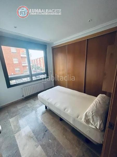 Foto ba92c5de-5454-4703-b34a-04b4af3e793f. Apartament amb calefacció aparcament a Ensanche - Franciscanos Albacete