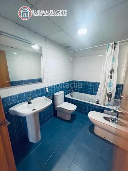 Foto c1948230-daca-420a-8981-31e5997bf5b8. Apartament amb calefacció aparcament a Ensanche - Franciscanos Albacete