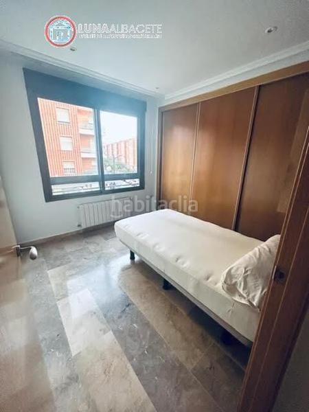Foto e6ba4b6f-d5ff-4eeb-92e2-3ac476a70d52. Apartament amb calefacció aparcament a Ensanche - Franciscanos Albacete