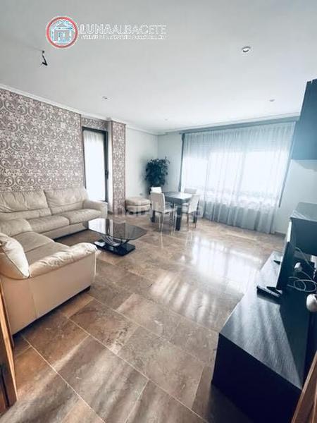 Foto f18c78fc-b112-4aac-9599-05891516e86f. Apartament amb calefacció aparcament a Ensanche - Franciscanos Albacete