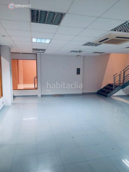 Foto 187d3aef-5918-42fa-a814-c6bdde86c558. Local comercial a Centro Albacete