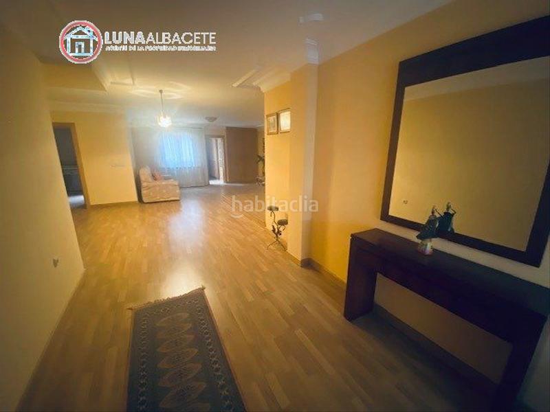 Foto 3d0a11d0-d819-4a41-874e-5aec4c0563a5. Planta baja  en venta en vereda, 3 dormitorios. en Albacete