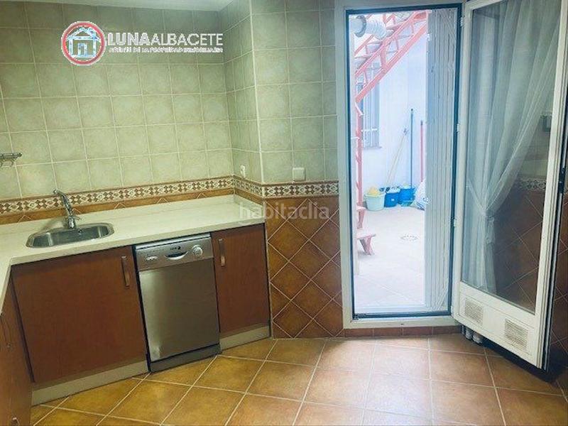 Foto adba1962-8550-46ca-a782-782d6f34909d. Planta baja  en venta en vereda, 3 dormitorios. en Albacete