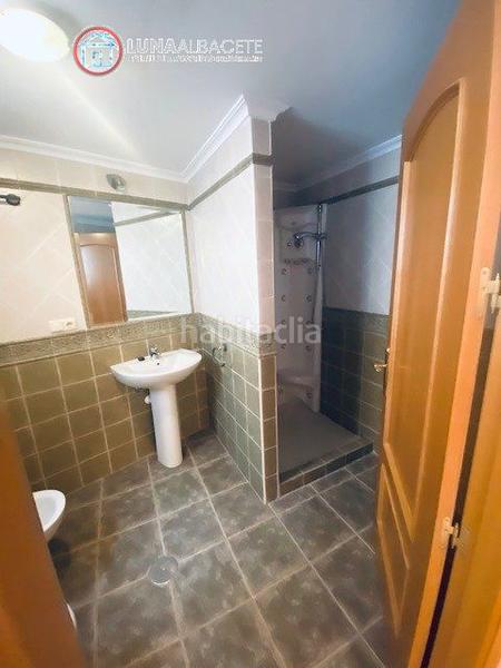 Foto d9839d96-5e85-48a8-8bc4-333660c18975. Planta baja  en venta en vereda, 3 dormitorios. en Albacete