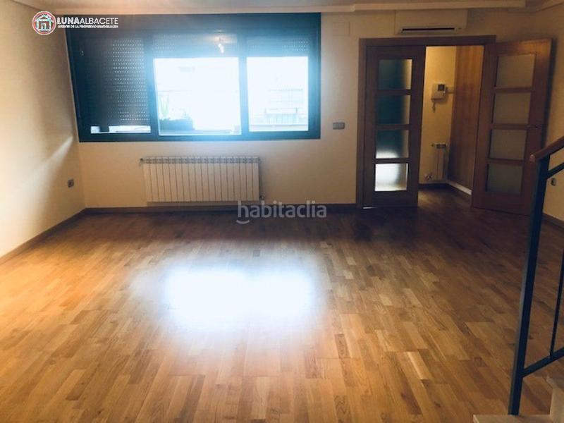 Foto 6abdf3ec-e8f4-4846-891a-c368dad341ad. Casa adossada amb calefacció a Facultad de Medicina Albacete