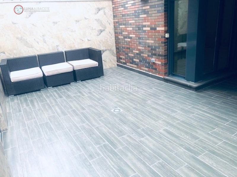 Foto 7bf05539-0c90-4fd8-a142-a26933efd7b6. Casa adossada amb calefacció a Facultad de Medicina Albacete