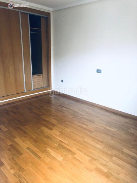 Foto 94277d2b-72d0-4e4b-bd9f-f893f8be47a6. Casa adossada amb calefacció a Facultad de Medicina Albacete