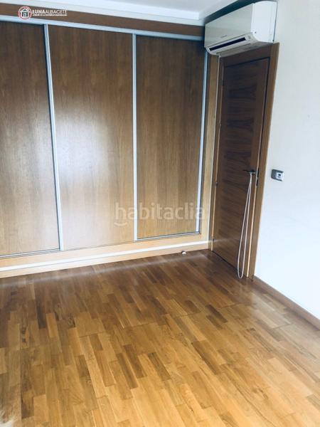 Foto b858483b-1caf-428c-8909-28cb0b81e74f. Casa adossada amb calefacció a Facultad de Medicina Albacete