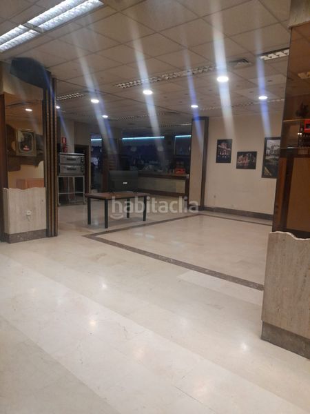 Foto 3ea6e926-2527-4c5f-8bbe-56cf63d976d9. Local comercial a Centro Albacete