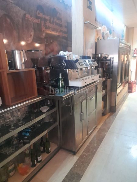Foto e06b45c7-72ce-42cc-a402-be468baf8e8a. Local comercial a Centro Albacete
