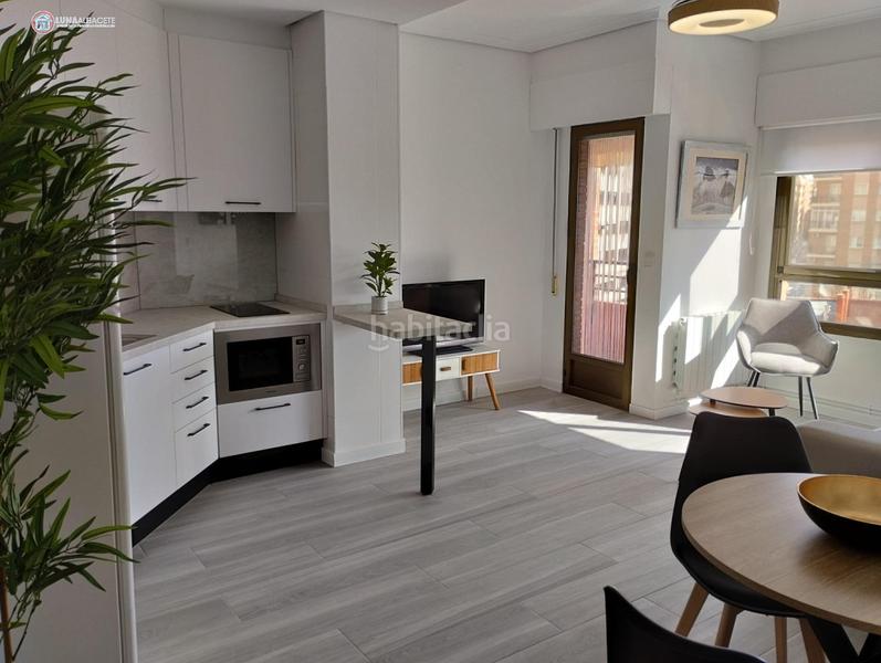 Foto caa1dc62-a906-42bd-aabe-cebd85ff9573. Alquiler apartamento  en alquiler en industria, 1 dormitorio. en Albacete