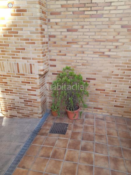Foto 0b3bfab7-a44f-42fa-b4bf-7f8d438fa245. Casa amb calefacció aparcament a Ensanche - Franciscanos Albacete