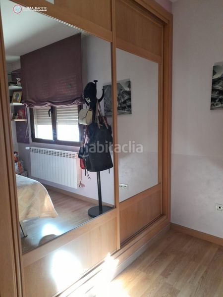 Foto db16593e-c8d3-405a-b9ae-ba688fecaff1. Casa amb calefacció aparcament a Ensanche - Franciscanos Albacete