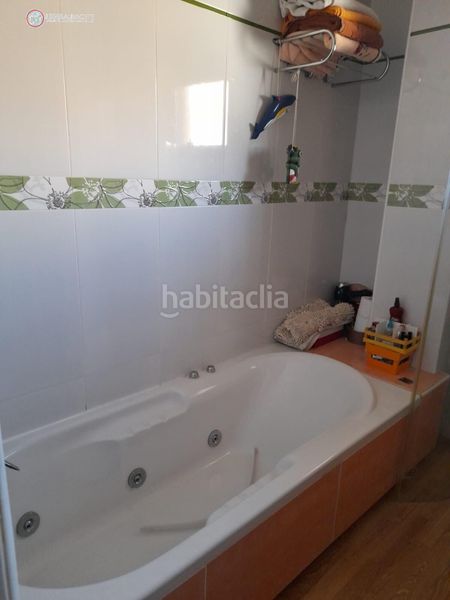 Foto e685ca86-a48c-4f14-8946-fc644ecc40c5. Casa amb calefacció aparcament a Ensanche - Franciscanos Albacete
