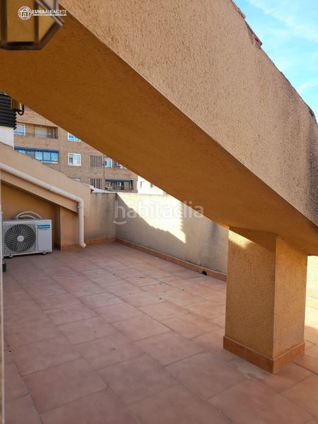 Foto fb8fecea-03c8-4697-a1e1-6742c4906bd1. Casa amb calefacció aparcament a Ensanche - Franciscanos Albacete