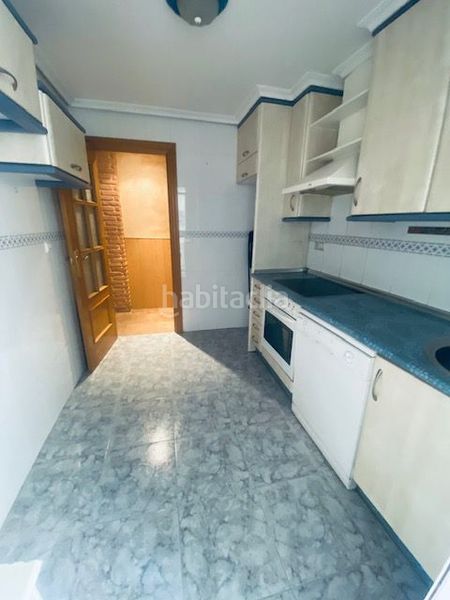 Foto 3c82498a-6d61-433a-aa63-3c611438479d. Apartament amb calefacció a Industria Albacete