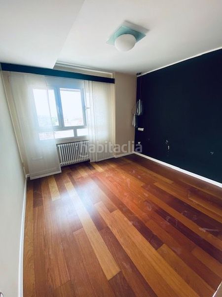 Foto 8f7f0abf-b810-4bb9-887e-9d0840658f6a. Apartament amb calefacció aparcament a Centro Albacete