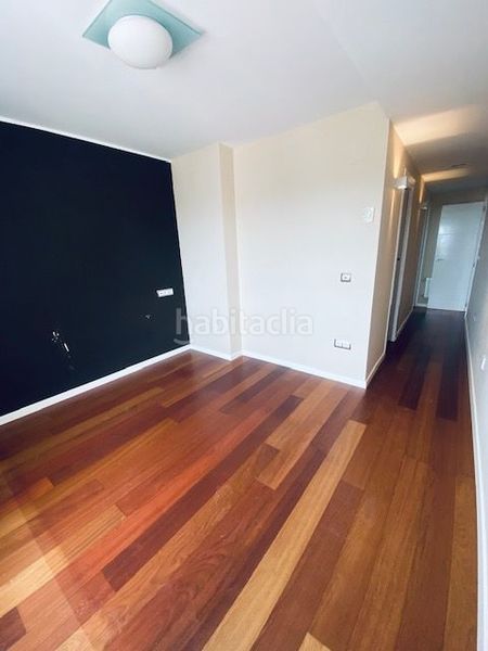 Foto 91cc2092-8a73-4fa6-8fff-8cdfe8ab14bd. Apartament amb calefacció aparcament a Centro Albacete
