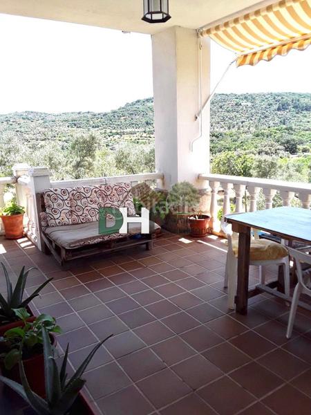 Foto f4d897e9-2850-4ed5-8240-f0ae58a97f6a. Casale con riscaldamento piscina in Los Pinos - El Pilar Plasencia