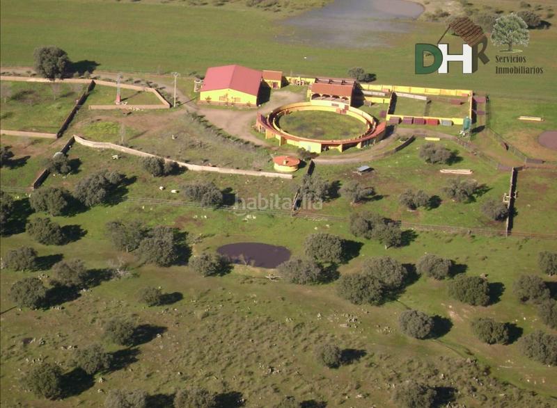 Foto b7257e18-54b0-42a1-bac9-ba59588acffb. Masia a Torrejón el Rubio