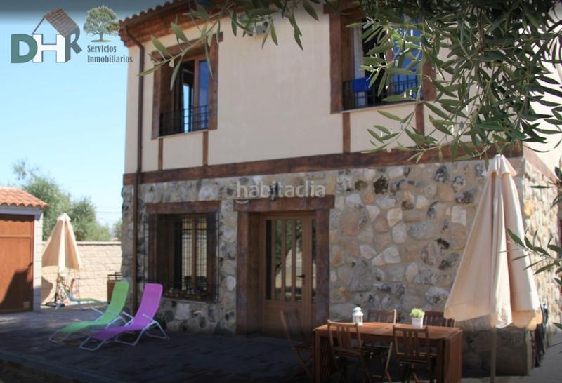 Foto 50fbde0b-b75d-4648-96bd-4080aba871c0. Casa amb calefacció aparcament piscina a Valdefuentes