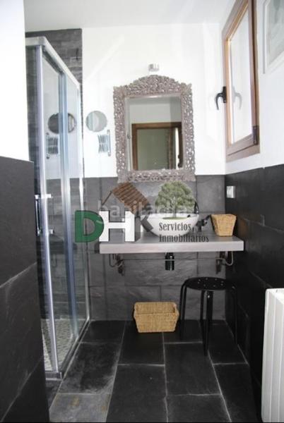 Foto b5203a74-51da-4605-ad90-e143b298e508. Casa amb calefacció aparcament piscina a Valdefuentes