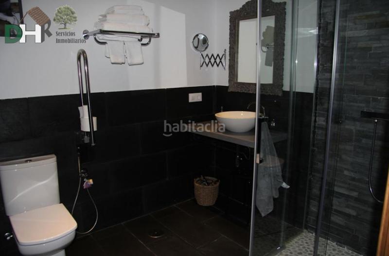 Foto b8a13f9b-27ca-4b82-8958-591c832527d5. Casa amb calefacció aparcament piscina a Valdefuentes