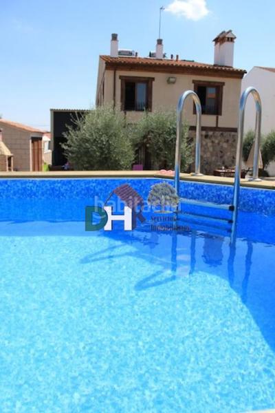 Foto e86e8afb-86ed-4977-bfb0-d639708f3bb1. Casa amb calefacció aparcament piscina a Valdefuentes