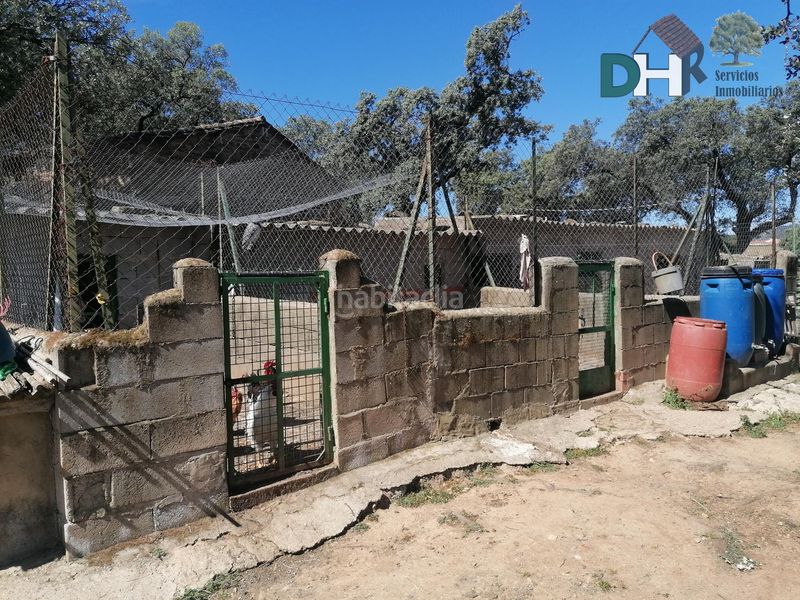 Foto debff2b5-82b1-4b75-afb3-8cb0c8b50307. Terreny residencial a Serradilla