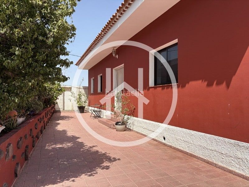 Foto b01dbd74-ccbd-464d-b4b8-17ebe75b1fa0. Xalet amb aparcament piscina a Centro Güímar
